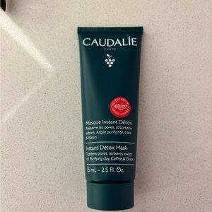 Caudalie Detox Mask in Teal